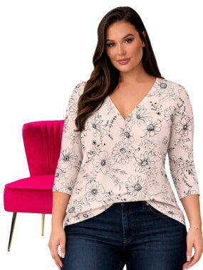 Women’s 3/4 Sleeve V Neck Top Loose Fit T Shirt, BLACK STIPED FLOWER, Size SMALL